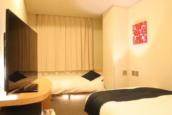 Hotel Estacion Хиконе Екстериор снимка